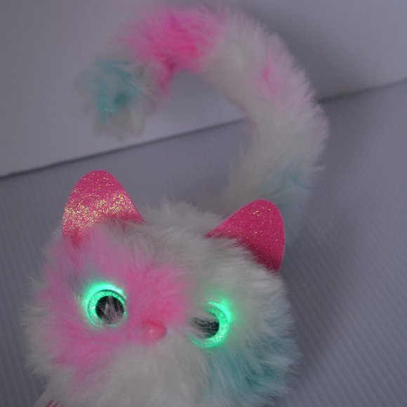 PATCHES WHITE PINK MINT Pomsies Pom Pom Wearable Plush Interactive Pet Toy WORKS - Picture 7 of 11